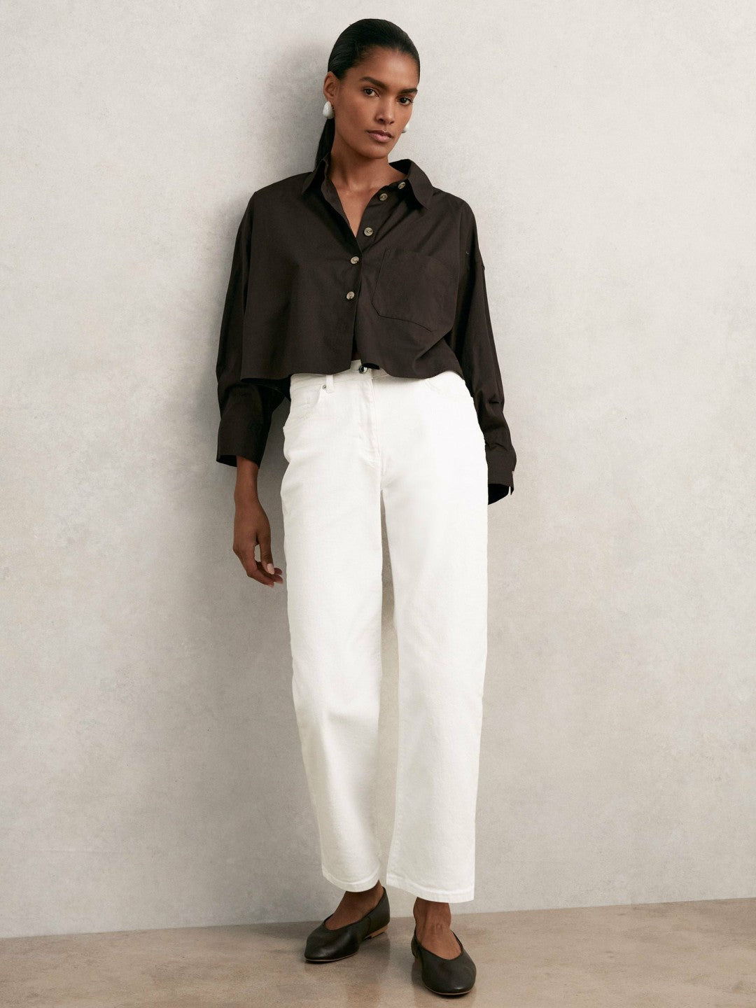 Oversize Cotton Cropped Shirt in Chocolate Brown