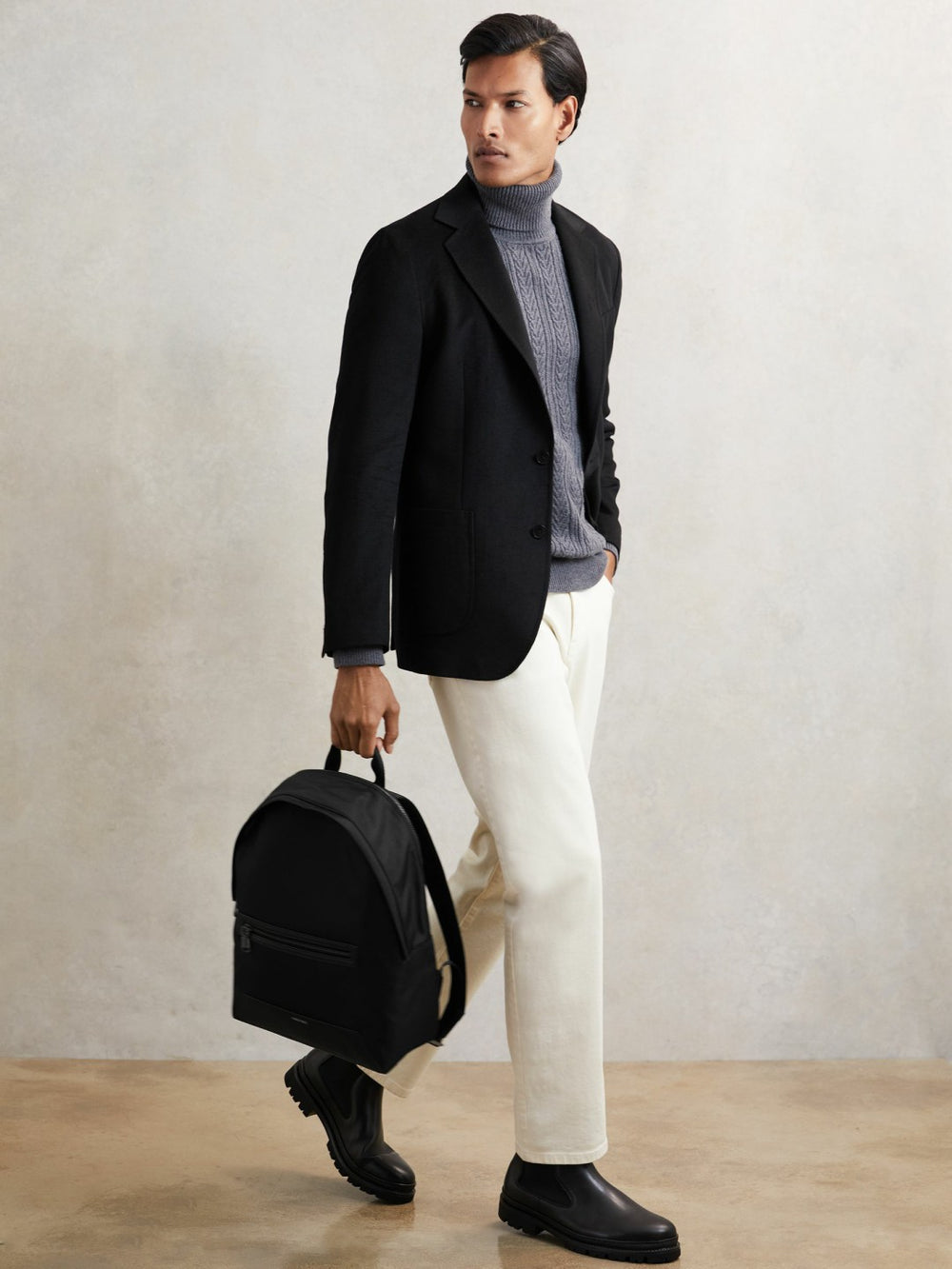Woven Zipped Backpack in Black