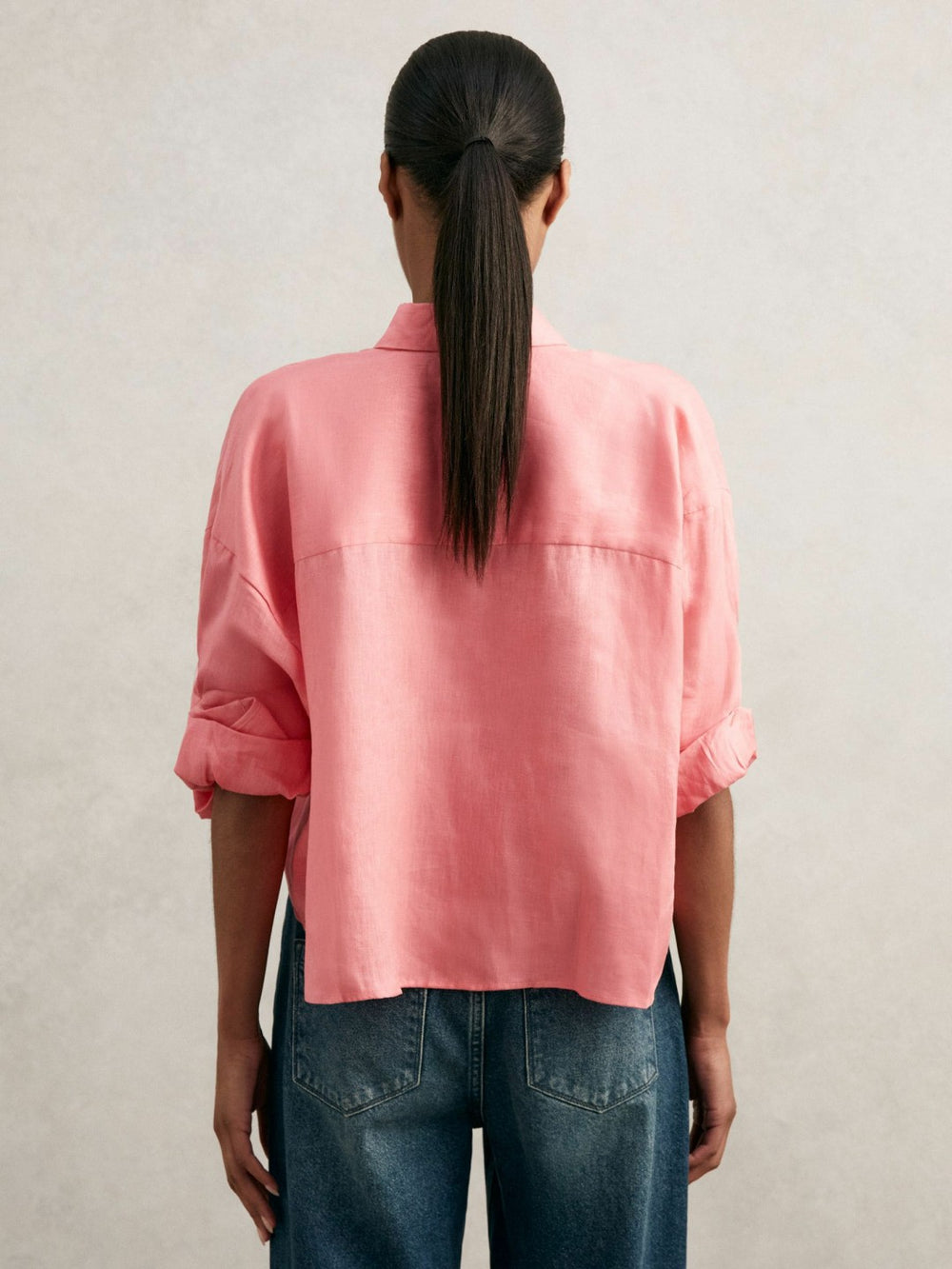 Oversize Linen Cropped Shirt in Pink