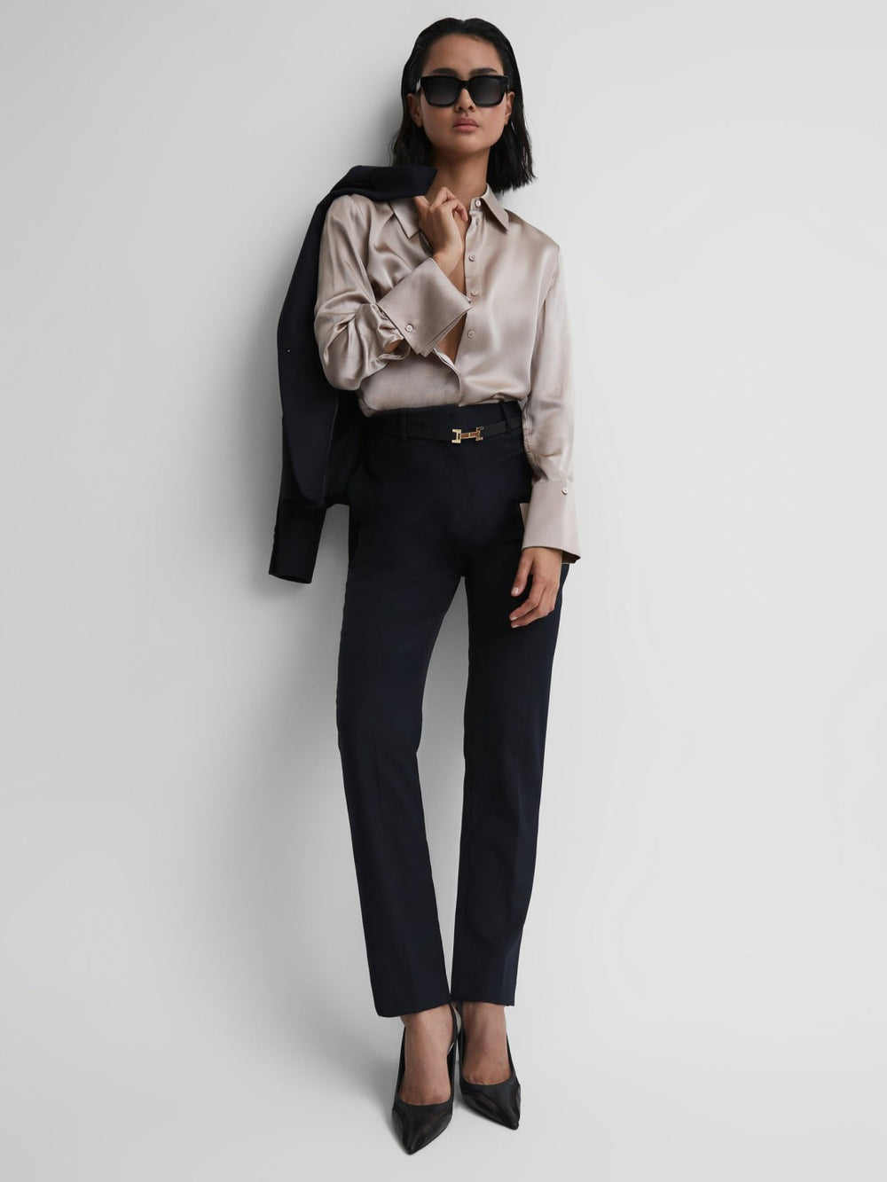 Petite Wool Blend Tapered Suit Trousers in Navy
