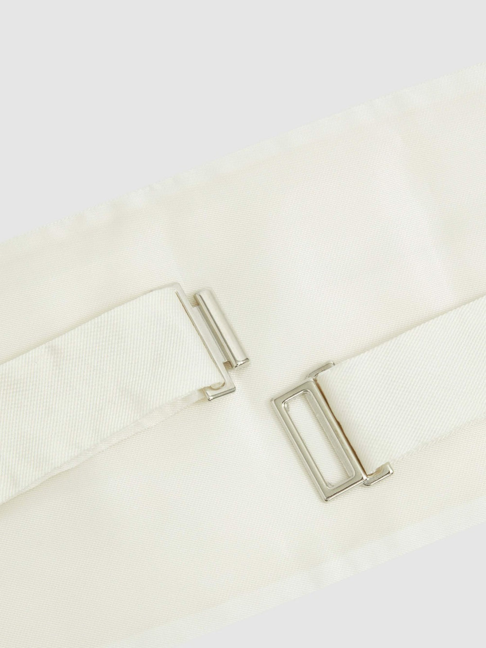 Silk Cummerbund in Ivory