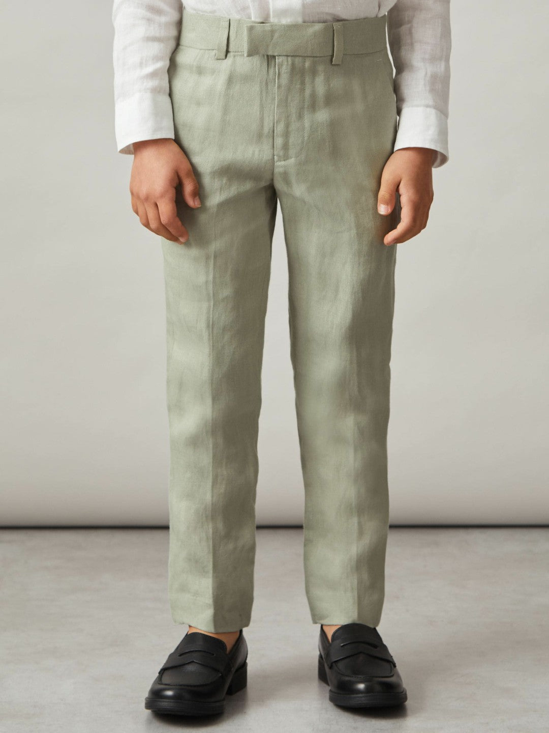Linen Suit Shorts in Apple