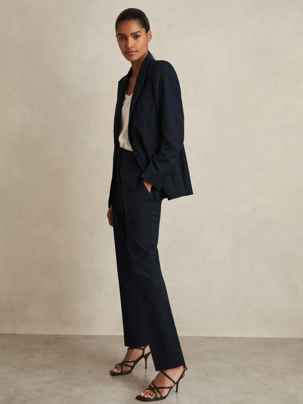 Tailored Single Breasted Suit Blazer in Navy