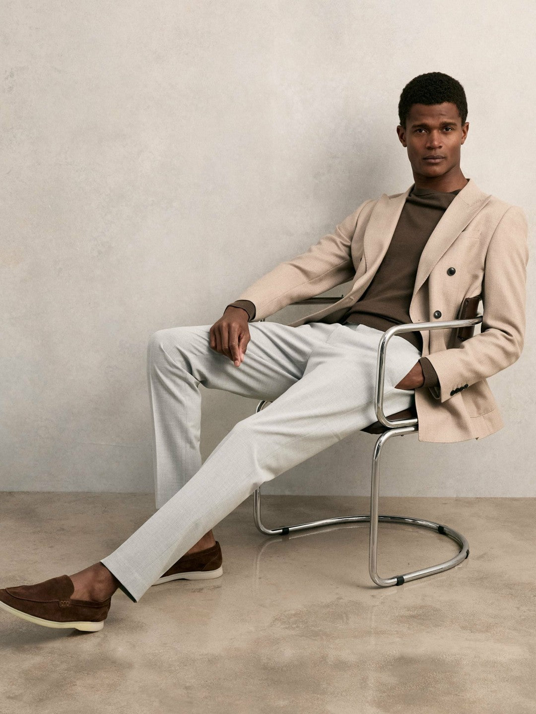 Slim-Fit Internal-Drawstring Trousers in Grey