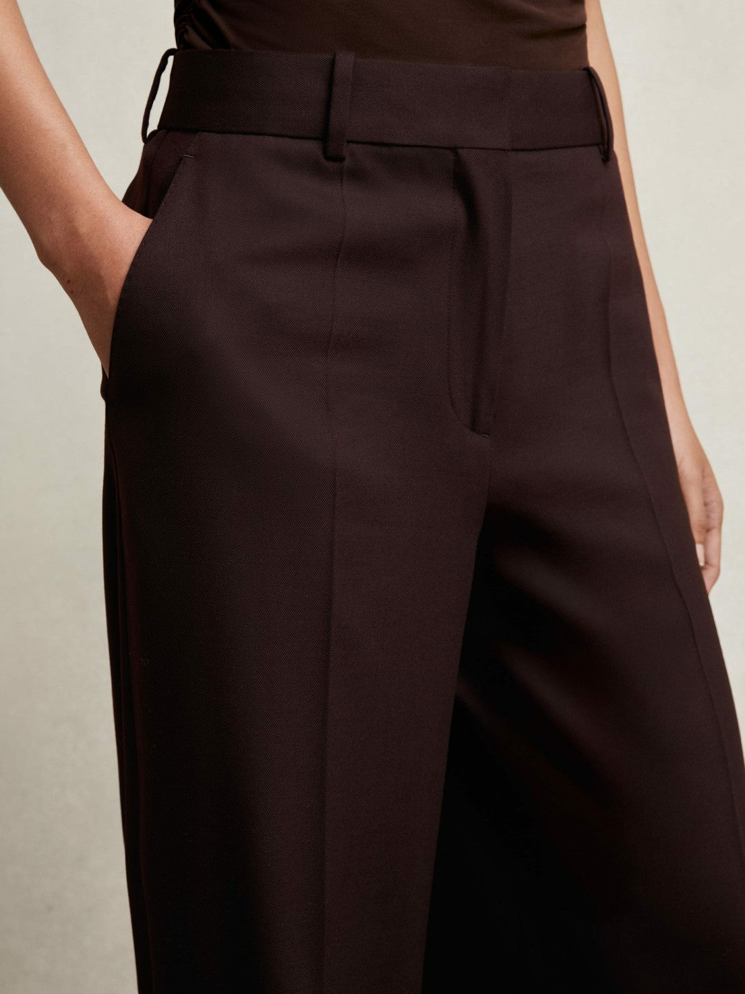 Wool-Blend Wide-Leg Suit Trousers in Aubergine