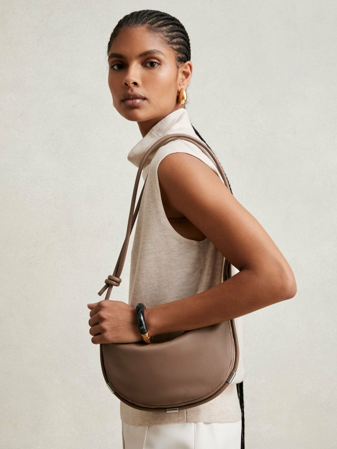 Leather Rope Strap Shoulder Bag in Neutral