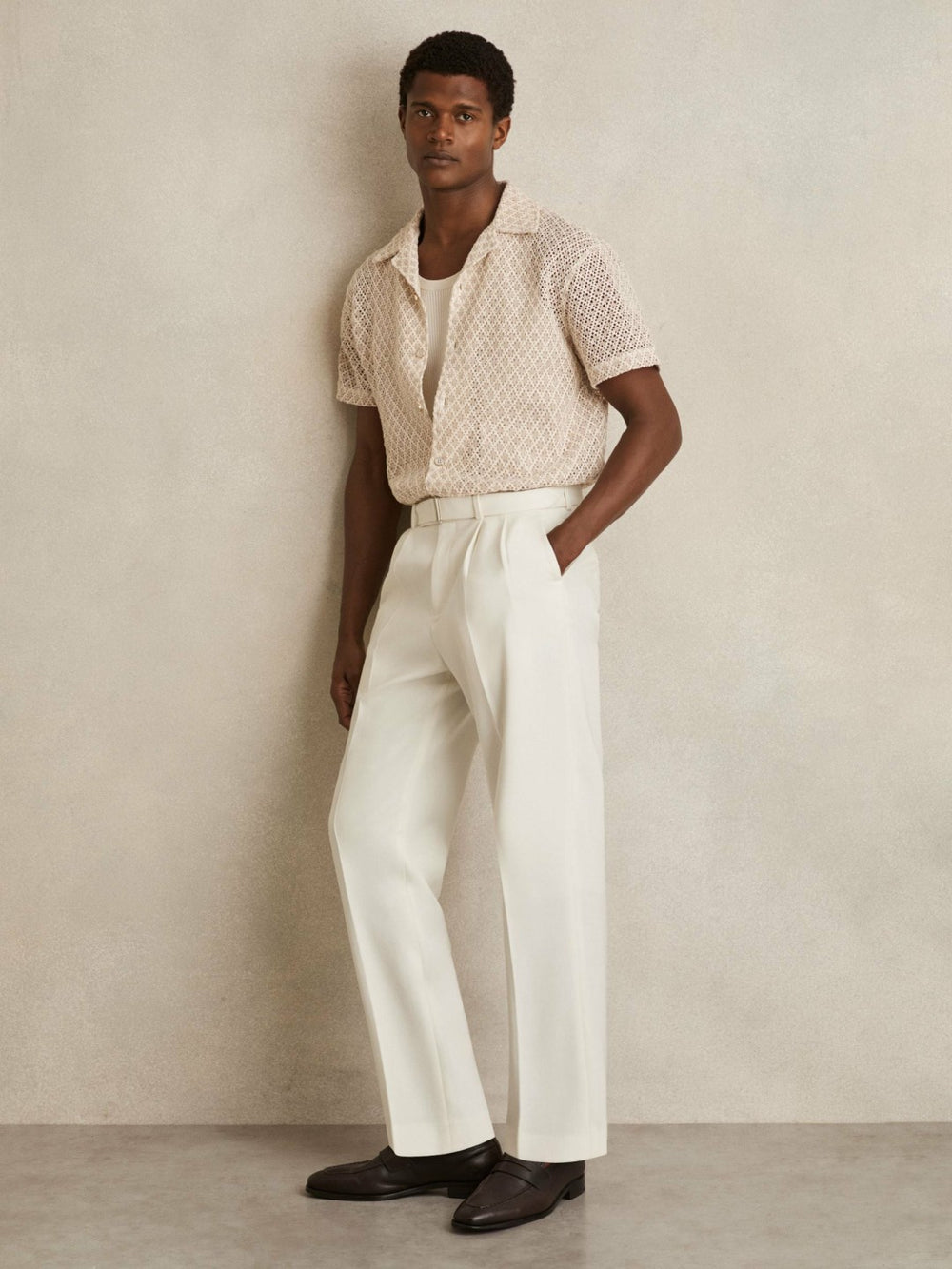 Wool-Blend Belted Pleated Trousers Regular-Fit in White