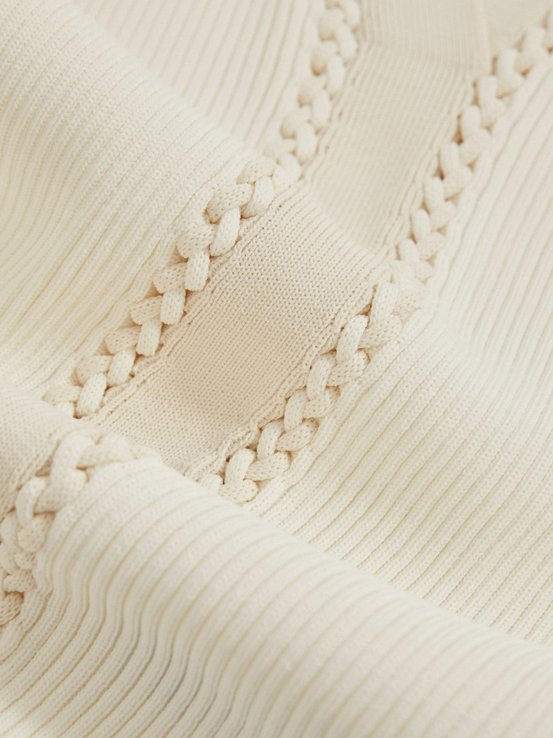 Craft-Stitch Rib-Knit Vest in Ivory/Ecru