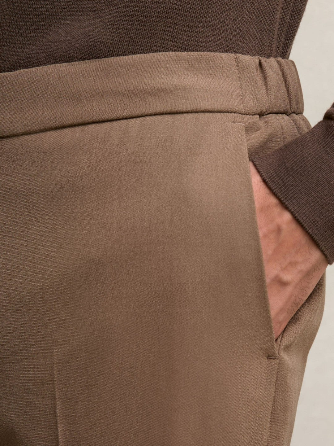 Slim-Fit Internal-Drawstring Trousers in Camel