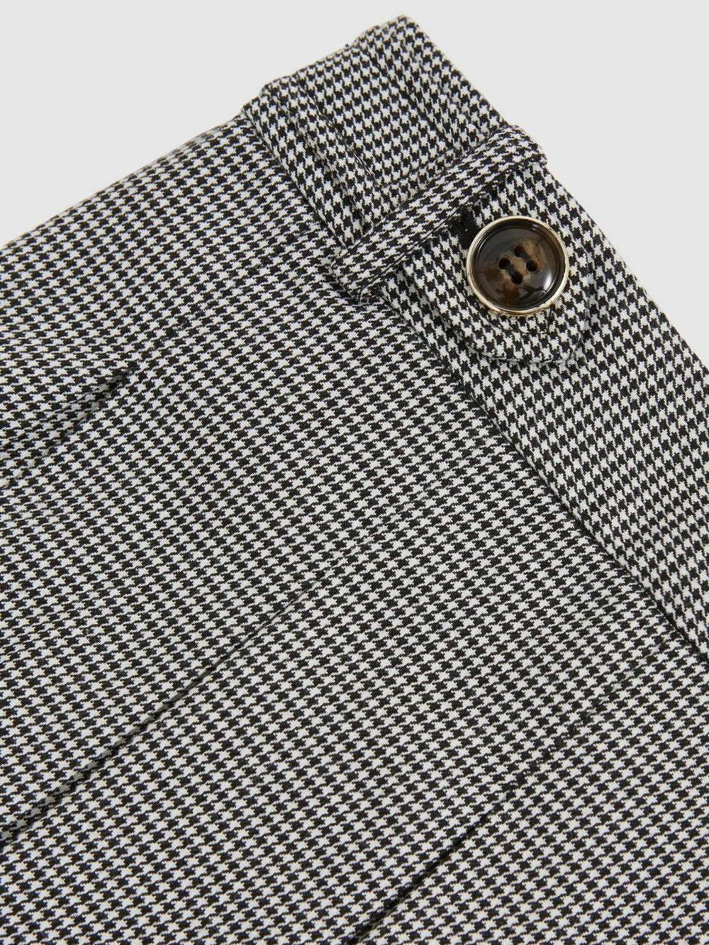Houndstooth-Check Pleated Skirt in Black/White