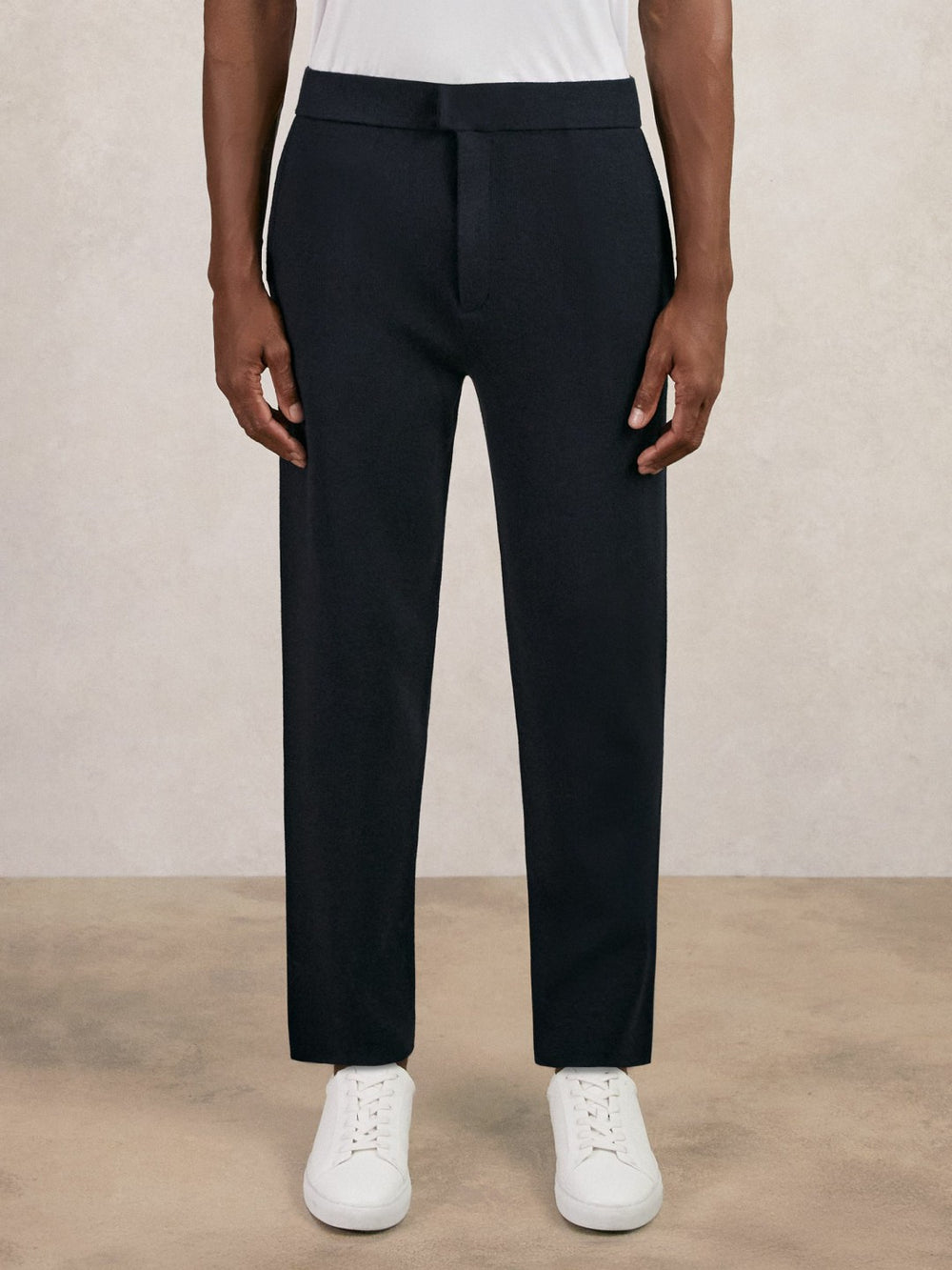 Tapered Knitted Trousers in Navy