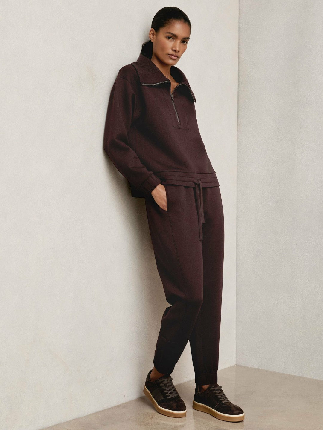 Tapered Elasticated-Waist Joggers in Plum