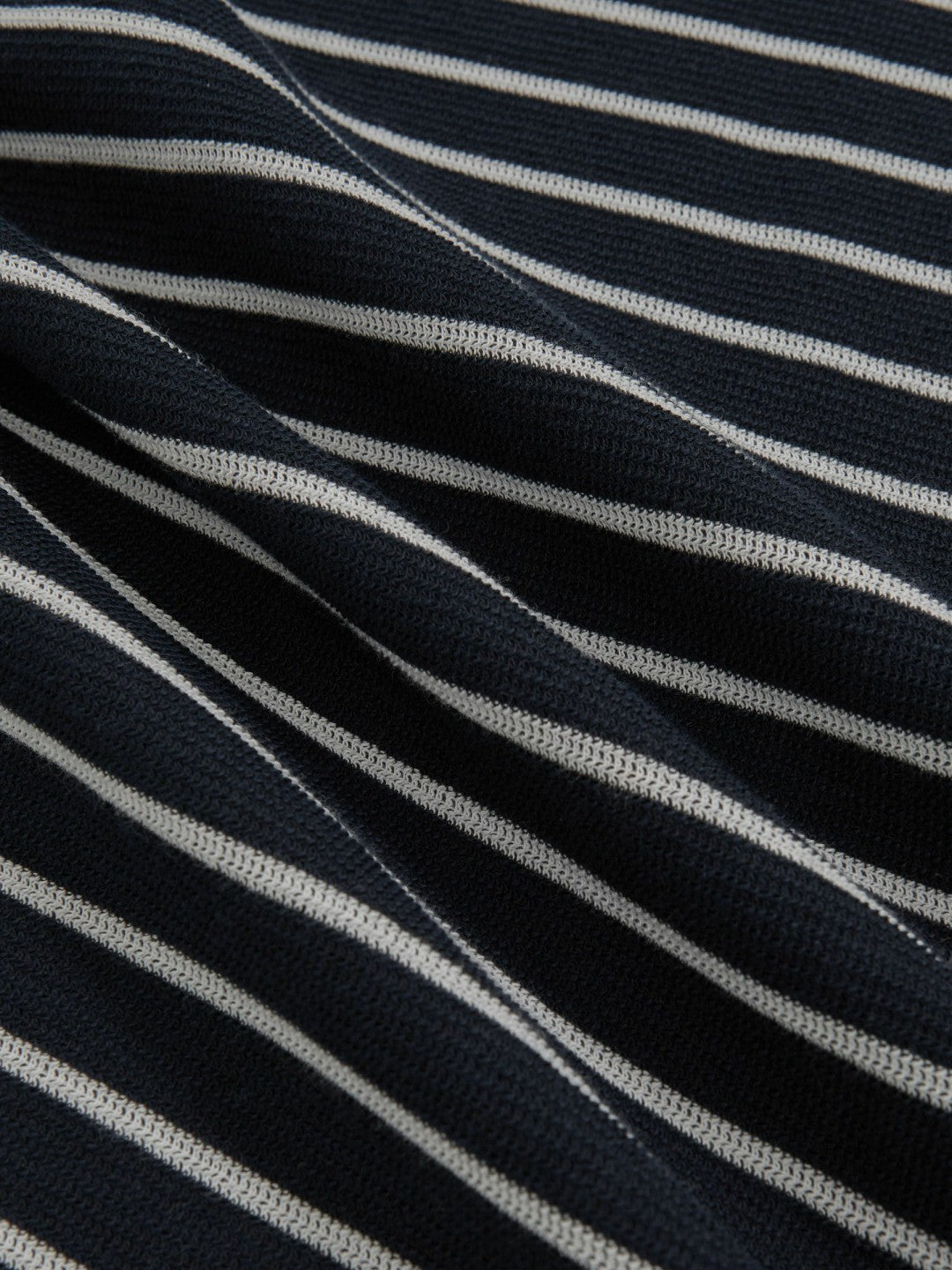 Cotton Textured Stripe T-Shirt in White/Navy