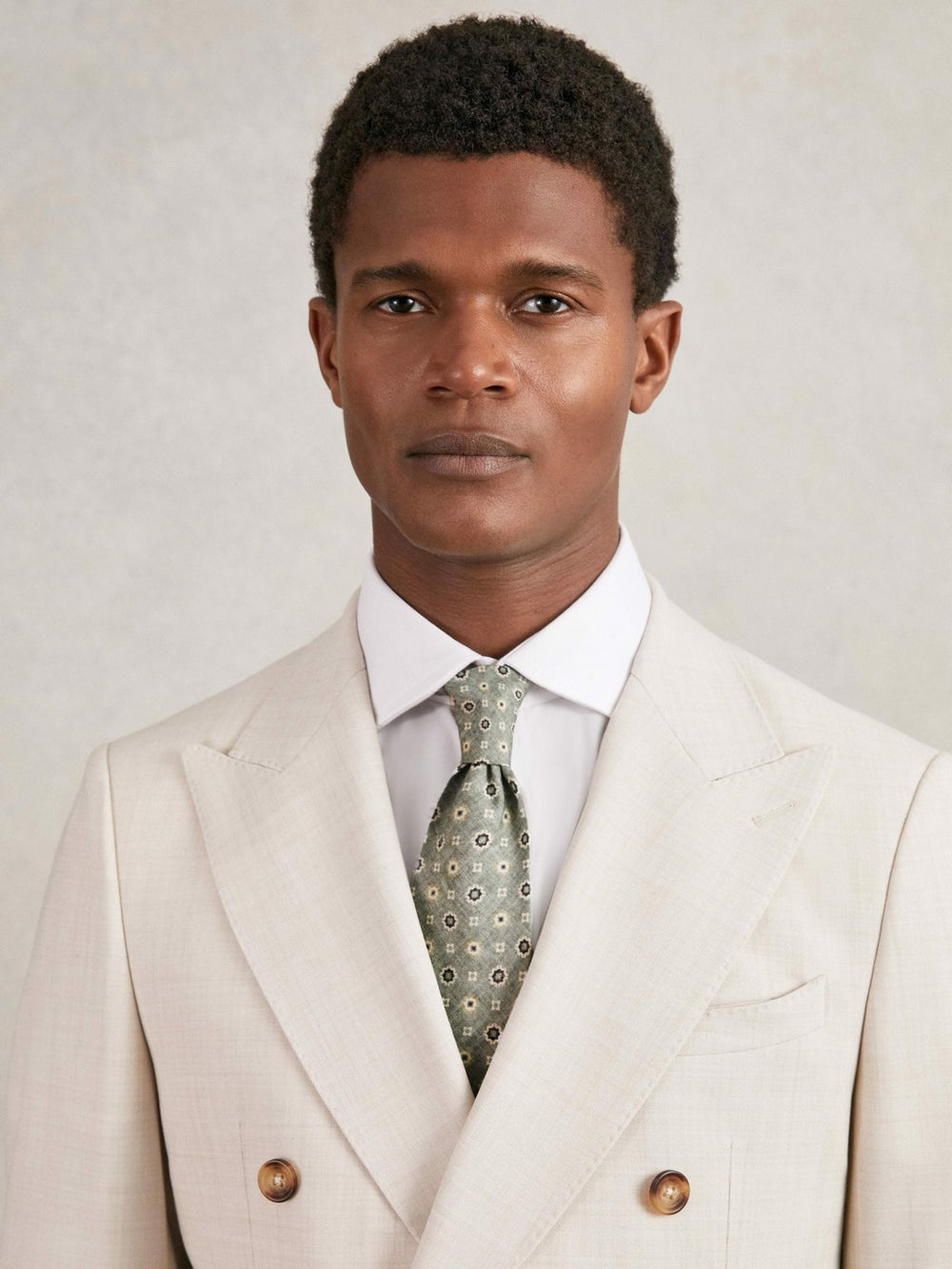 Silk Floral-Medallion Tie in Soft Sage