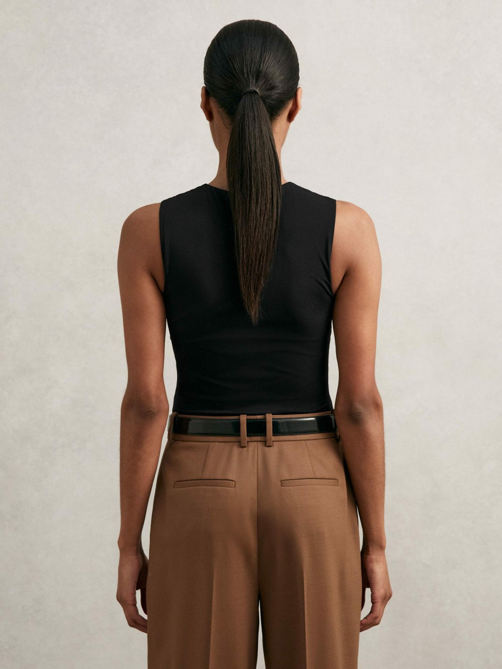 V-Neck Sleeveless Bodysuit in Black