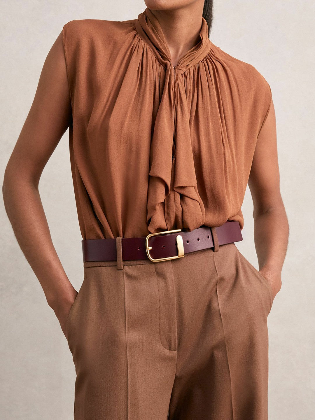Leather Half Keeper Belt in Burgundy