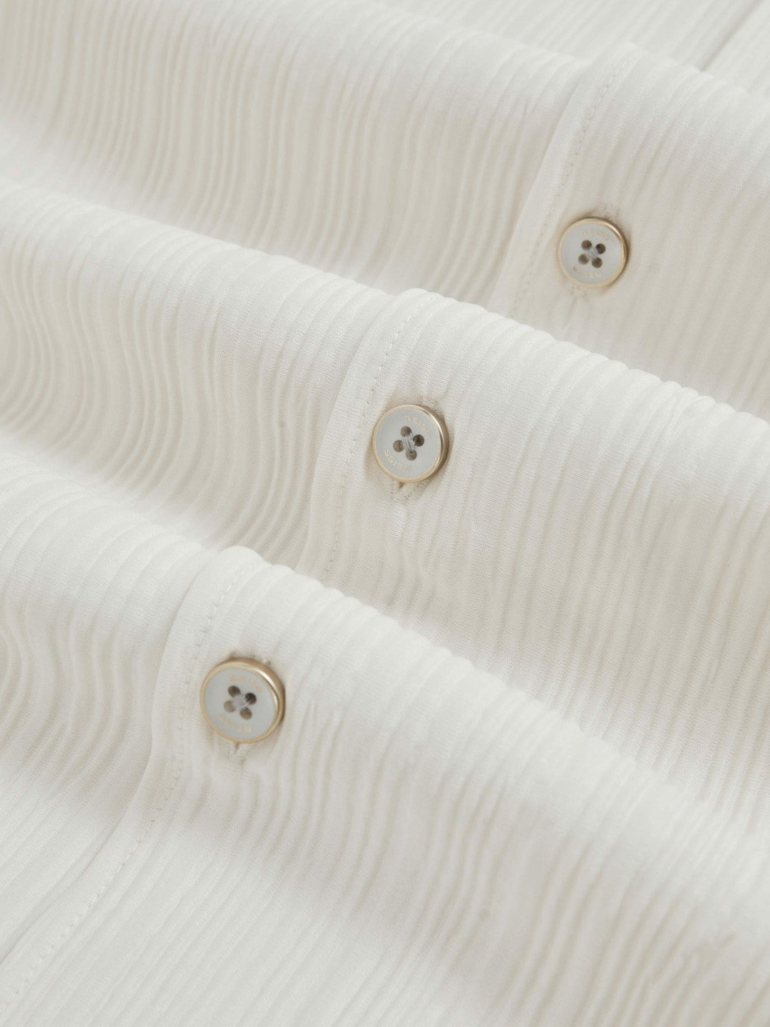 Plissé Cuban-Collar Long-Sleeve Shirt in Off White