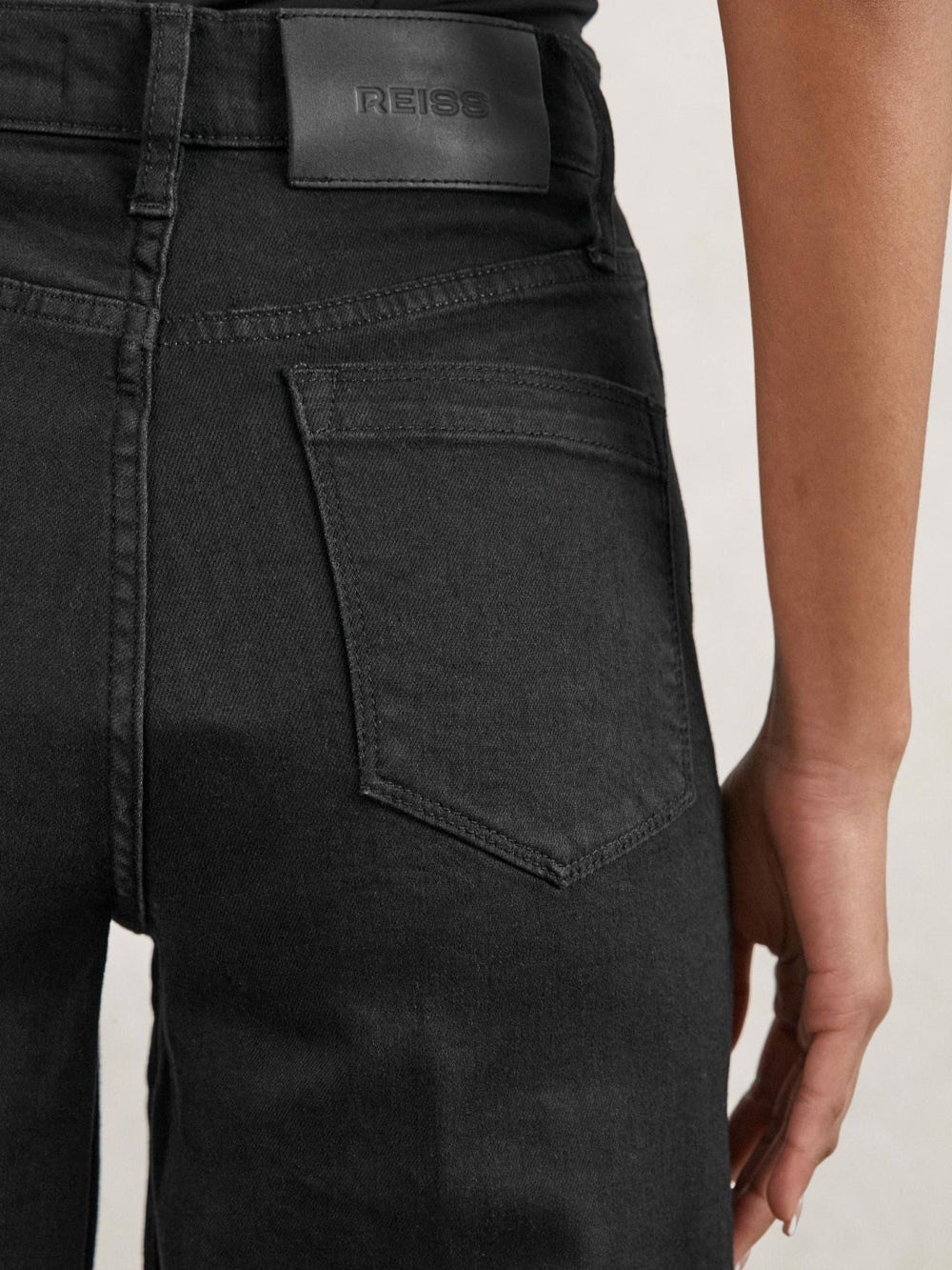 Petite Stretch-Cotton Wide-Leg Jeans in Black