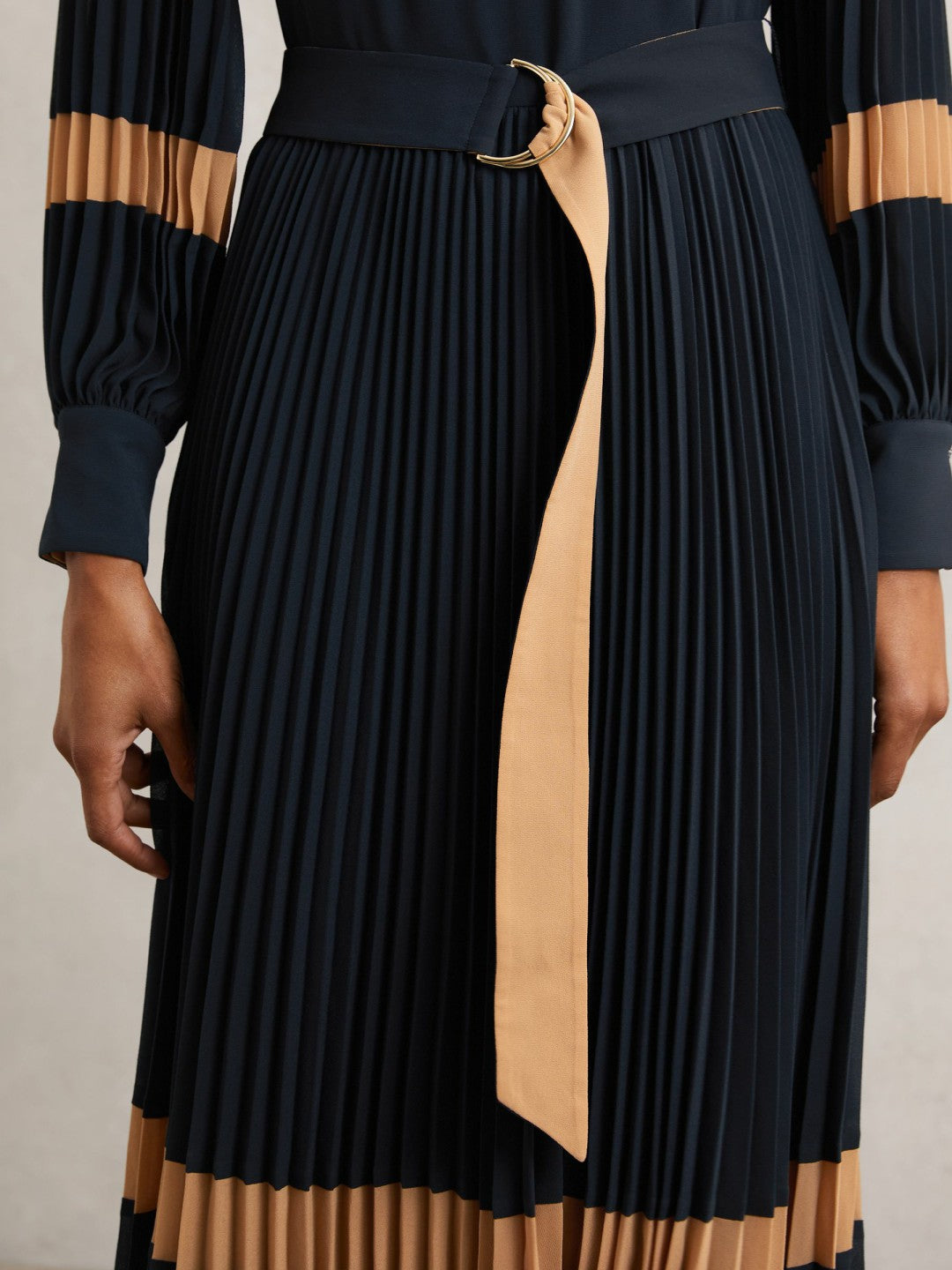 Colour-Block Pleated Midi Dress in Navy/Camel