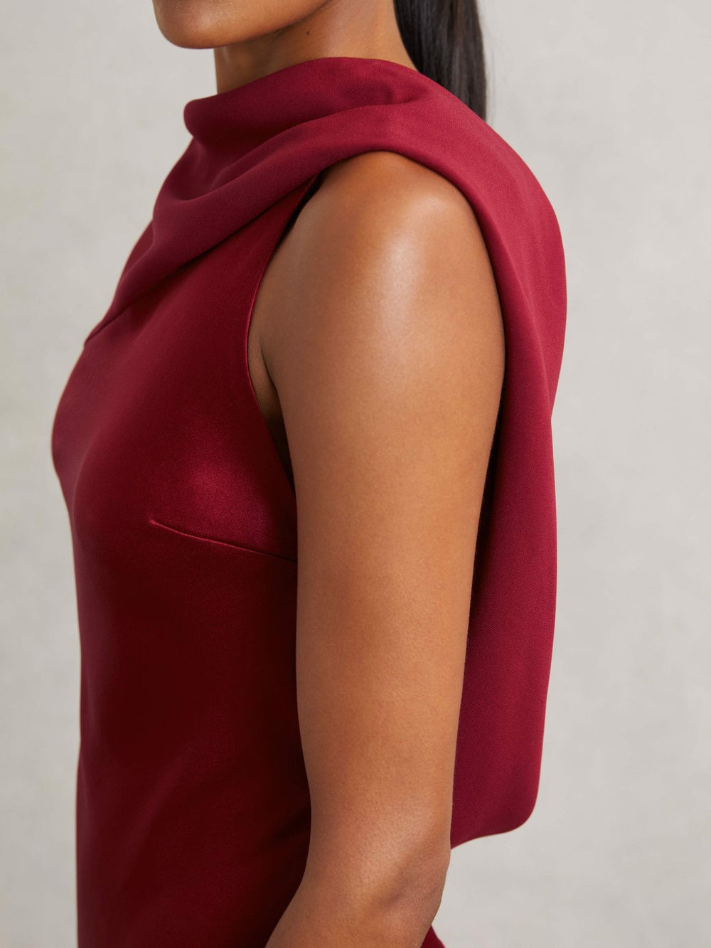Back Detail Midi Dress in Red