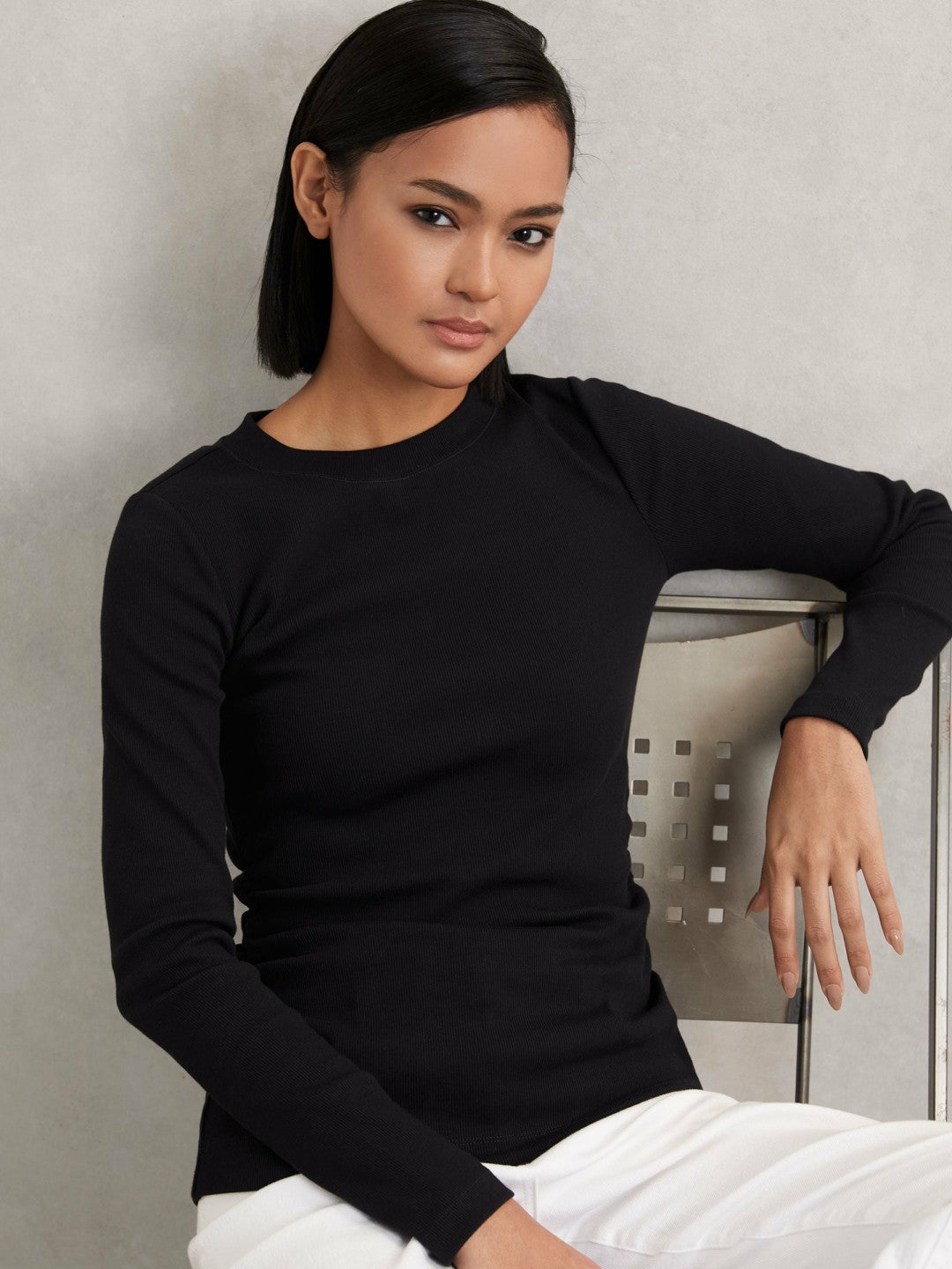 Cotton Long-Sleeve Ruched T-Shirt with Stretch in Black