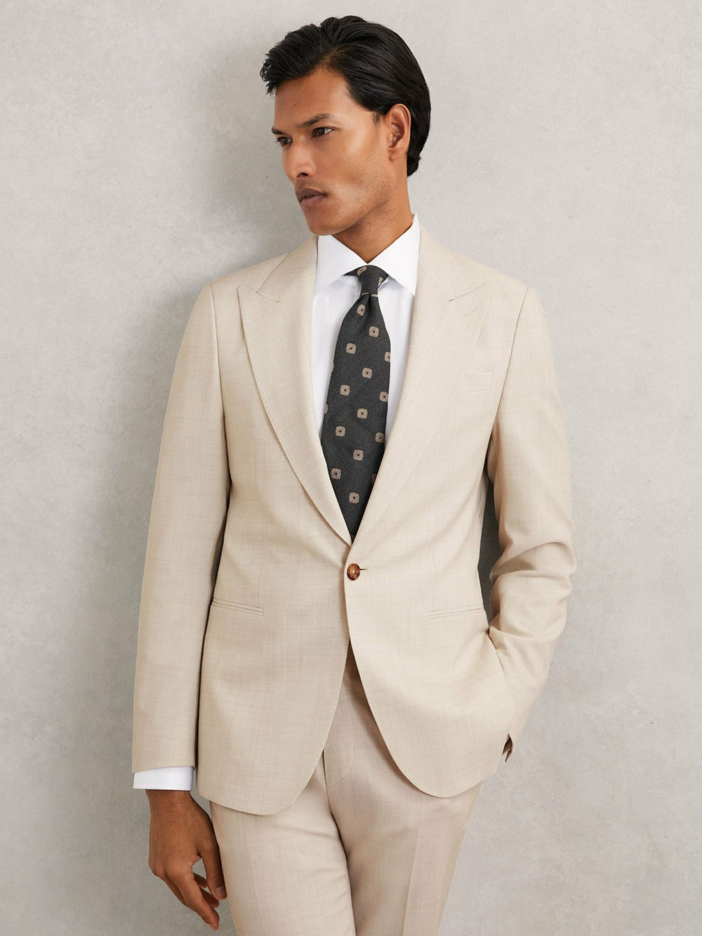 Suit Jacket in Stone
