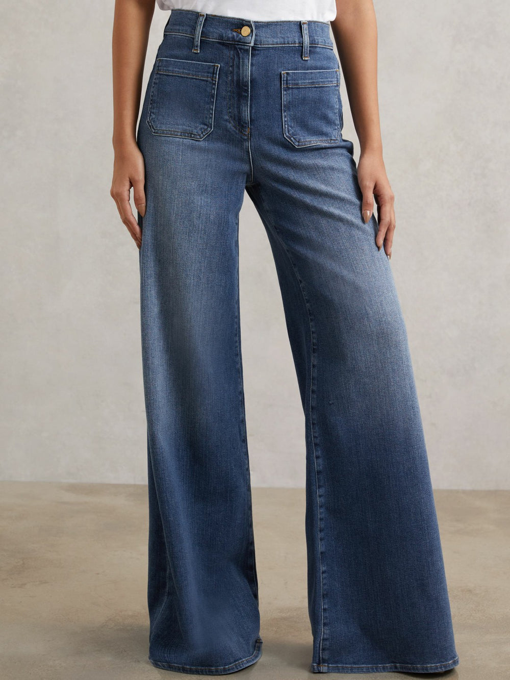 Petite Patch Pocket Wide Leg Jeans in Mid Blue