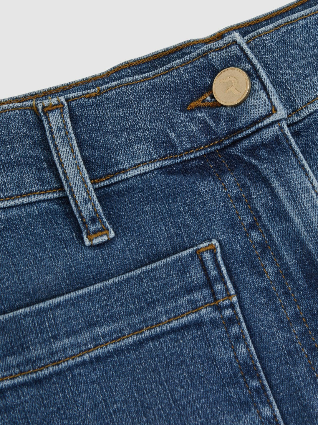 Petite Patch Pocket Wide Leg Jeans in Mid Blue